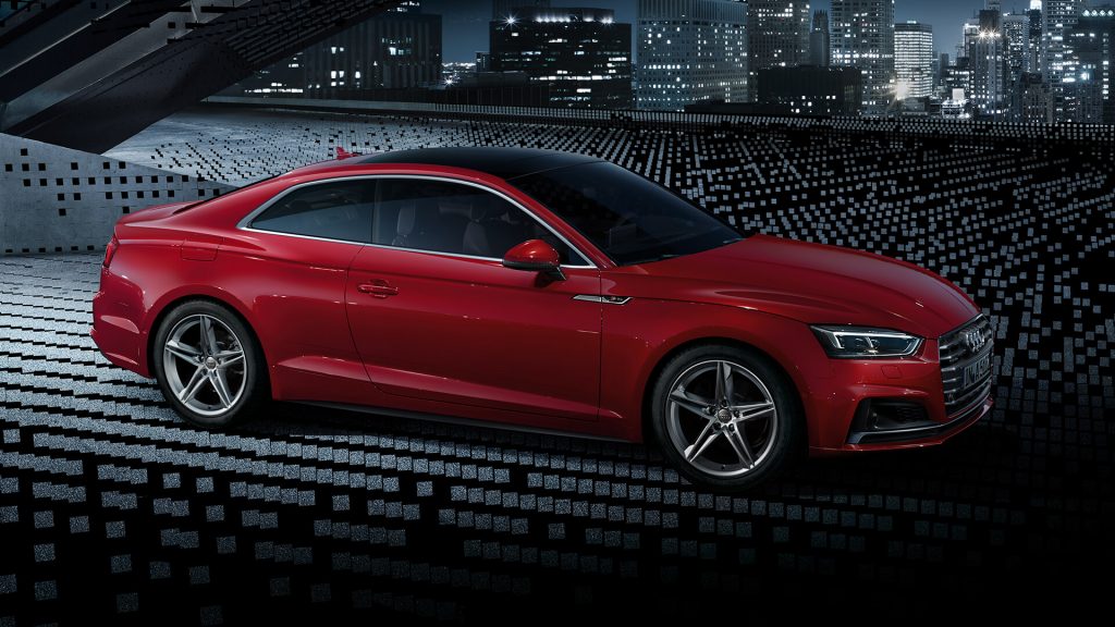 Kırmızı Audi Görmek