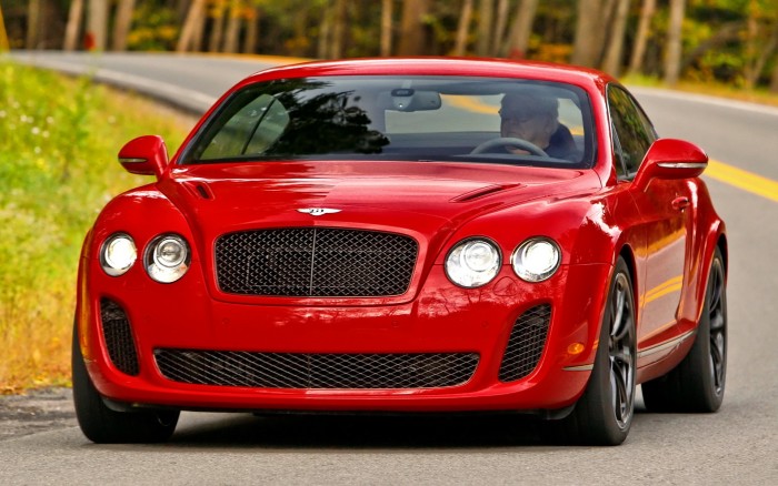 Kırmızı Bentley
