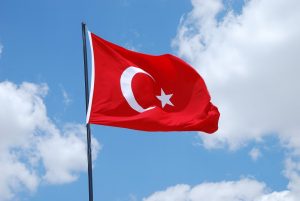 Rüyada Göndere Türk Bayrağı Çekmek