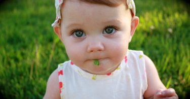 Rüyada Yeşil Gözlü Bebek Görmek
