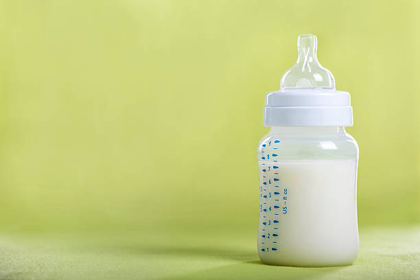 Rüyada Biberon ile Bebeğe Süt Verdiğini Görmek