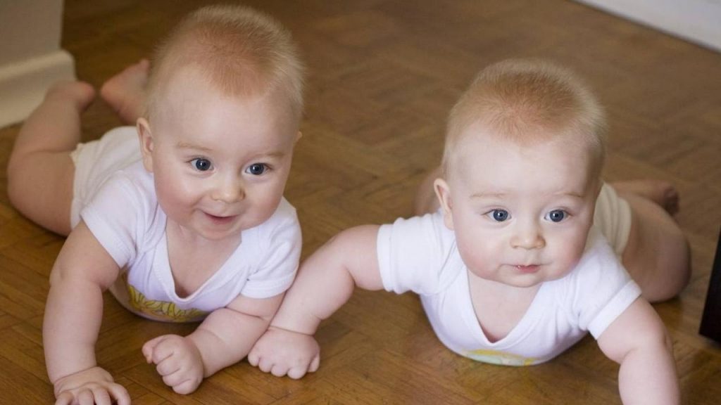 Rüyada ikiz Bebeğe Hamile Olduğunu Görmek - Rüya Meali