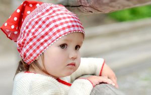 Rüyada Kız Bebek Emzirmek ve Sütün Aktığını Görmek