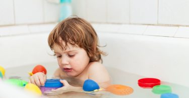 Rüyada Çocuğu Banyo Yaptırmak