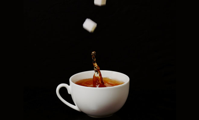Rüyada Çay Şekeri Görmek ve Emmek