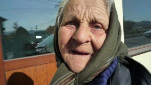 Rüyada Tanıdık Yaşlı Kadın Misafir Geldiğini Görmek