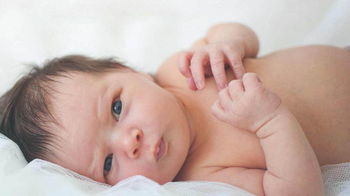 Rüyada Yeni Doğmuş İki Erkek Bebek Ağlarken Görmek